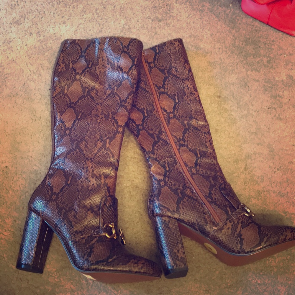 Kensie snake boots